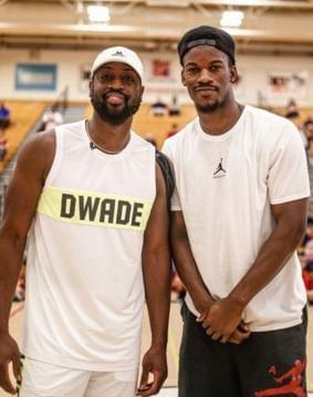 “当库里评价8号科比，回味一下科比的十佳球吧 ”#科比