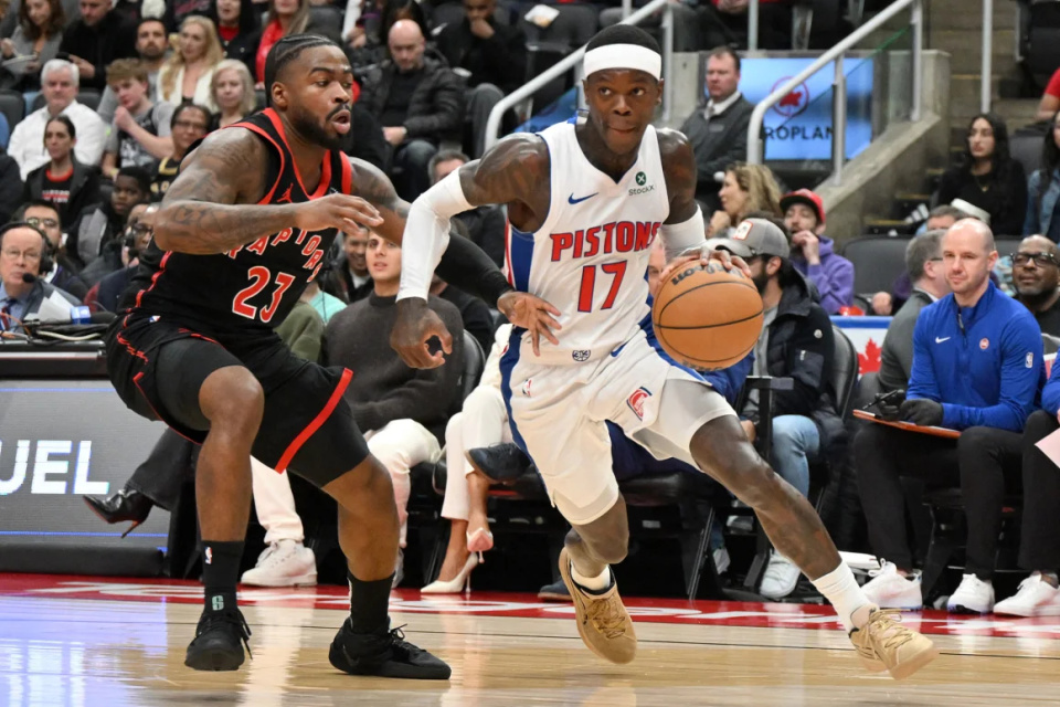 [图]刘若钒进球于汉超破门 上海申花平上海海港